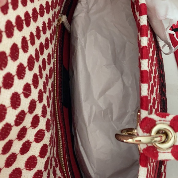 Lady Dior medium handbag - Picture 7 of 8